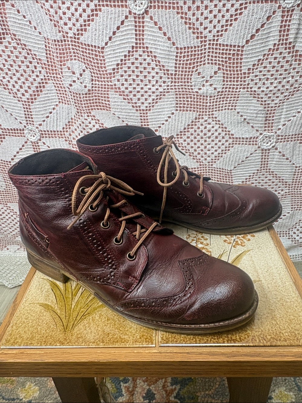 Josef Seibel Burgundy Leather Wingtip Ankle Boots Men’s 9–9.5